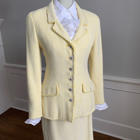 CHANEL Boucle Blazer and Skirt, size 38